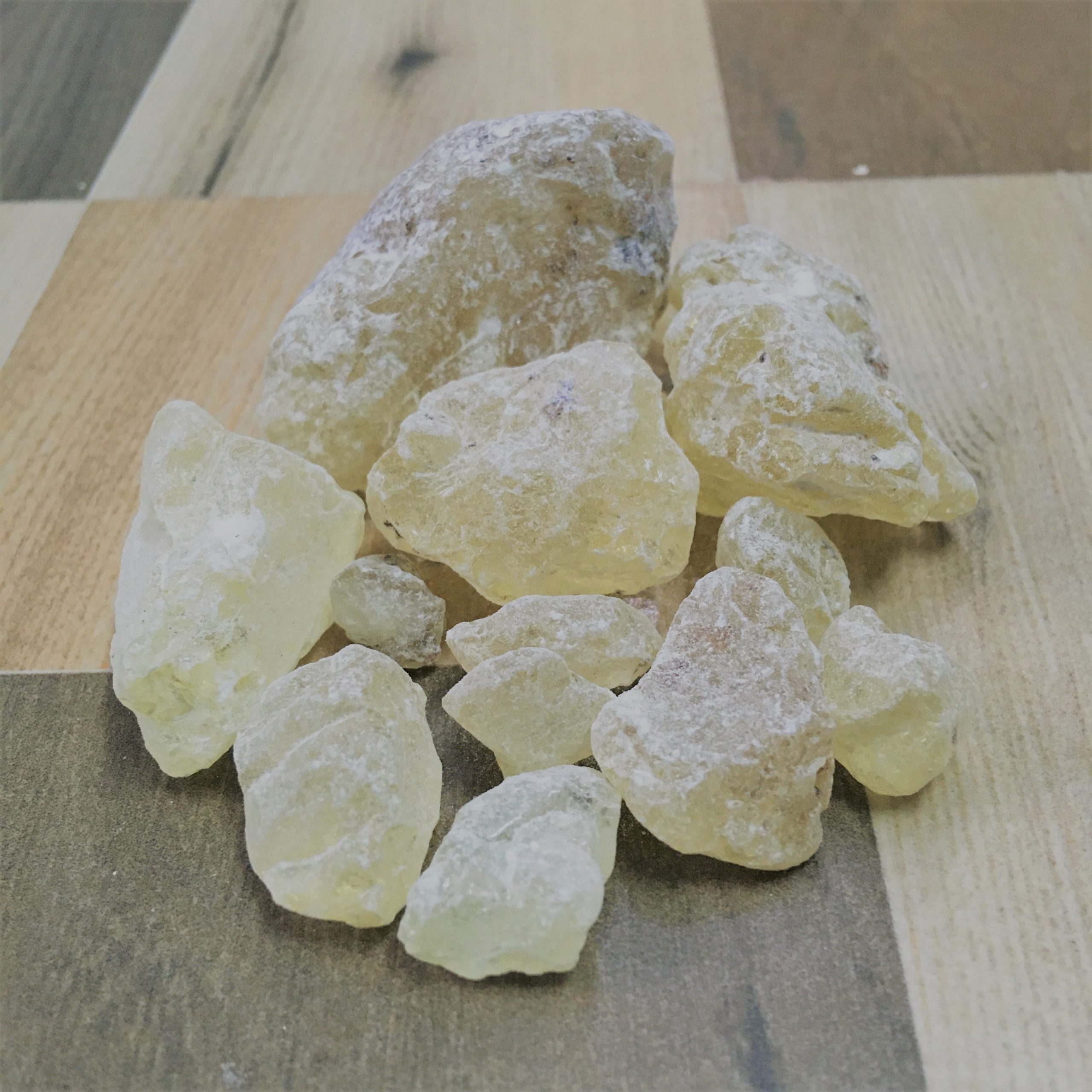 Venkunguliyam/Venkungulingam<br>White Kunguliyam<br>(வெள்ளை/வெண்குங்கிலியம்)<br>50g